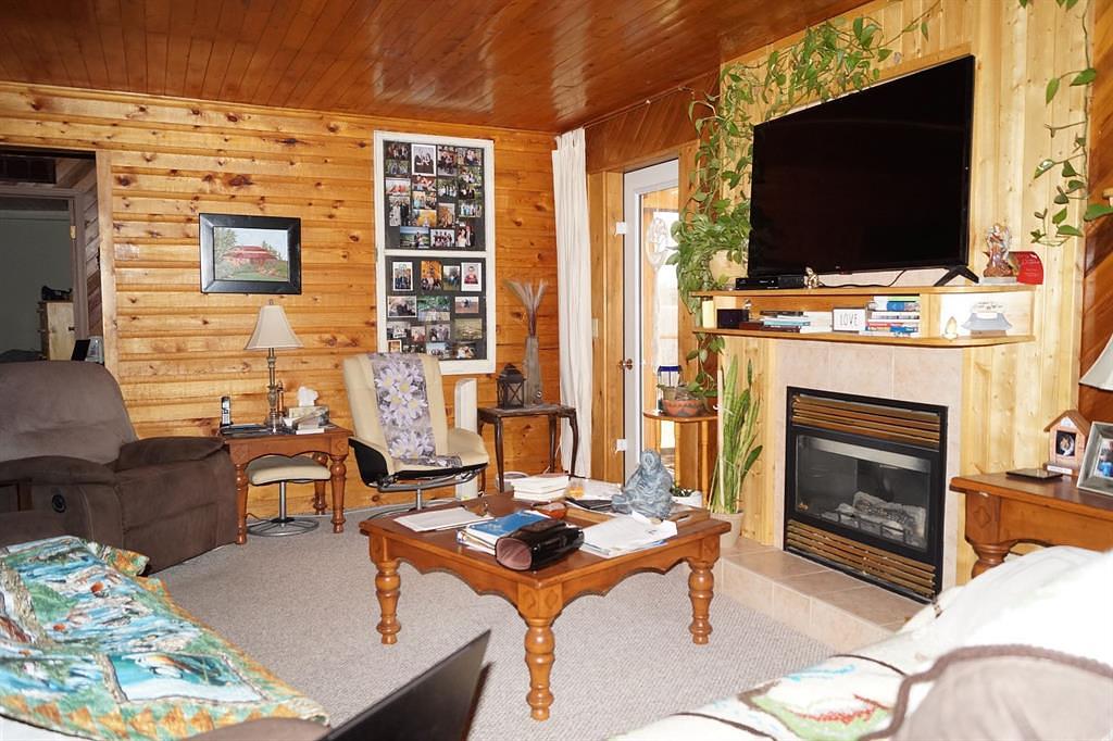 Township Road 323a, Mountain View County, AB