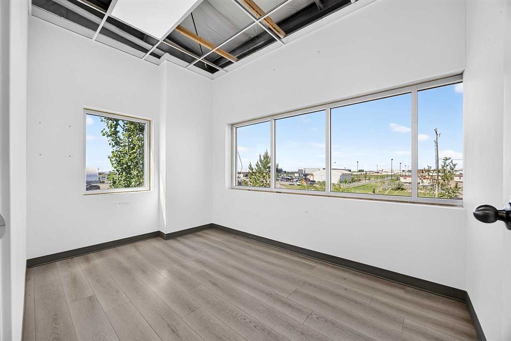 240086 Frontier Crescent, Rocky View County, AB