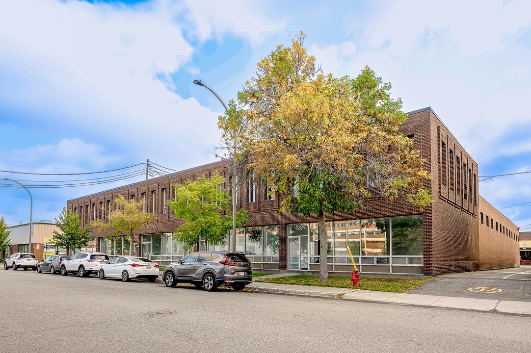 1400 Rue Chabanel Ouest, Montréal, QC