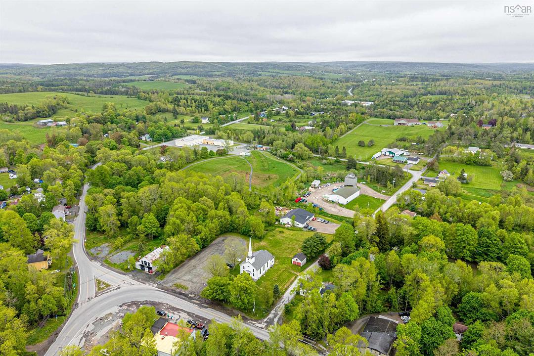 7800 Highway 14, Newport, NS