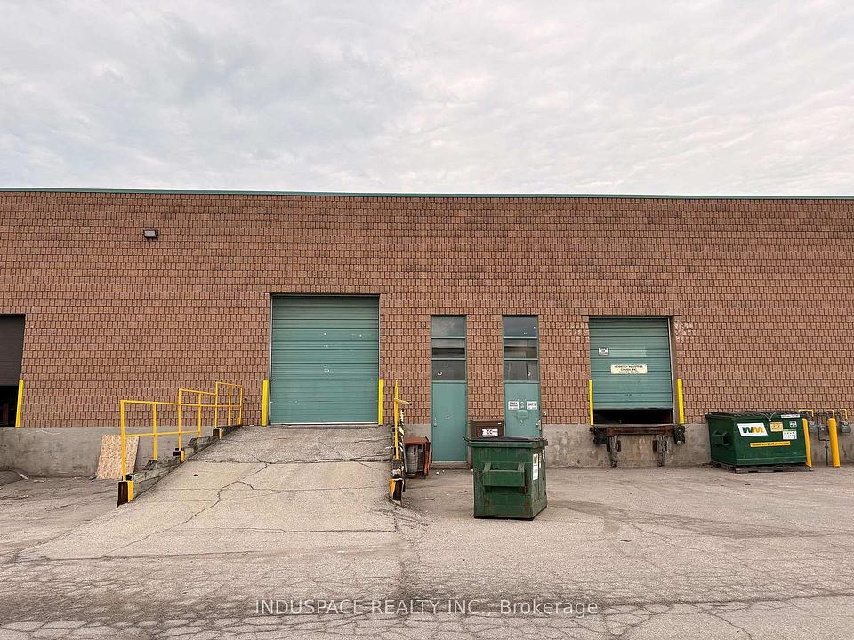 9-10 - 2430 Lucknow Drive, Mississauga, ON