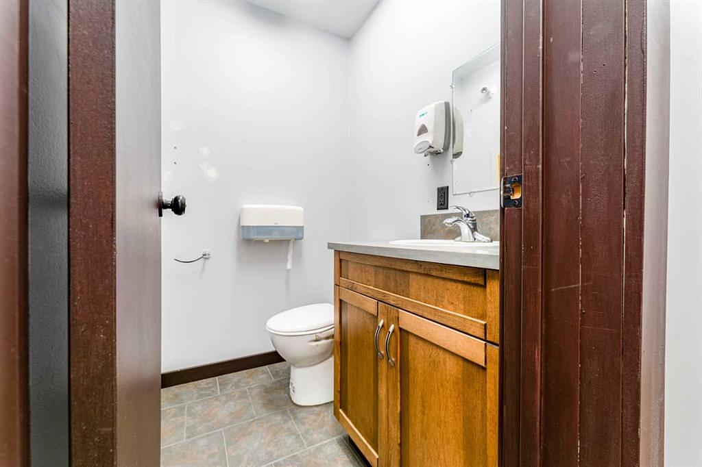 10 - 235105 Wrangler Drive, Rocky View County, AB