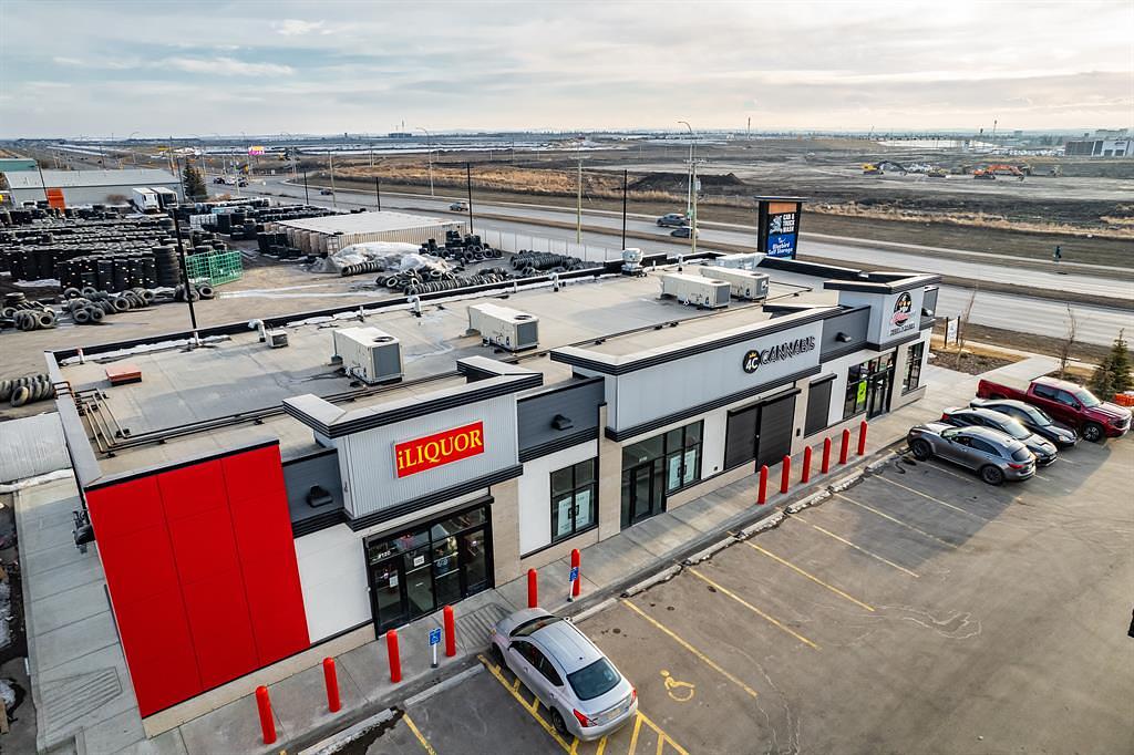 5335 Dufferin Boulevard Southeast, Calgary, AB