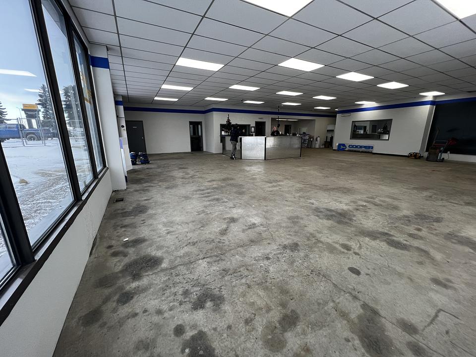 7895 50 Avenue, Red Deer, AB