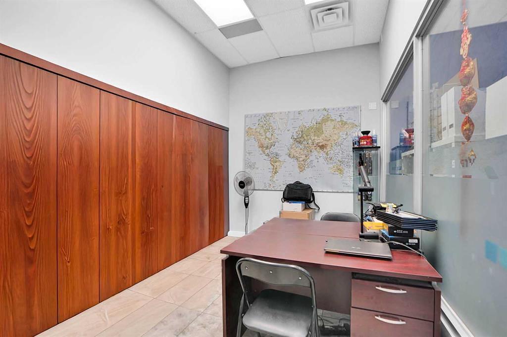 880 4 Avenue Southwest, Calgary, AB