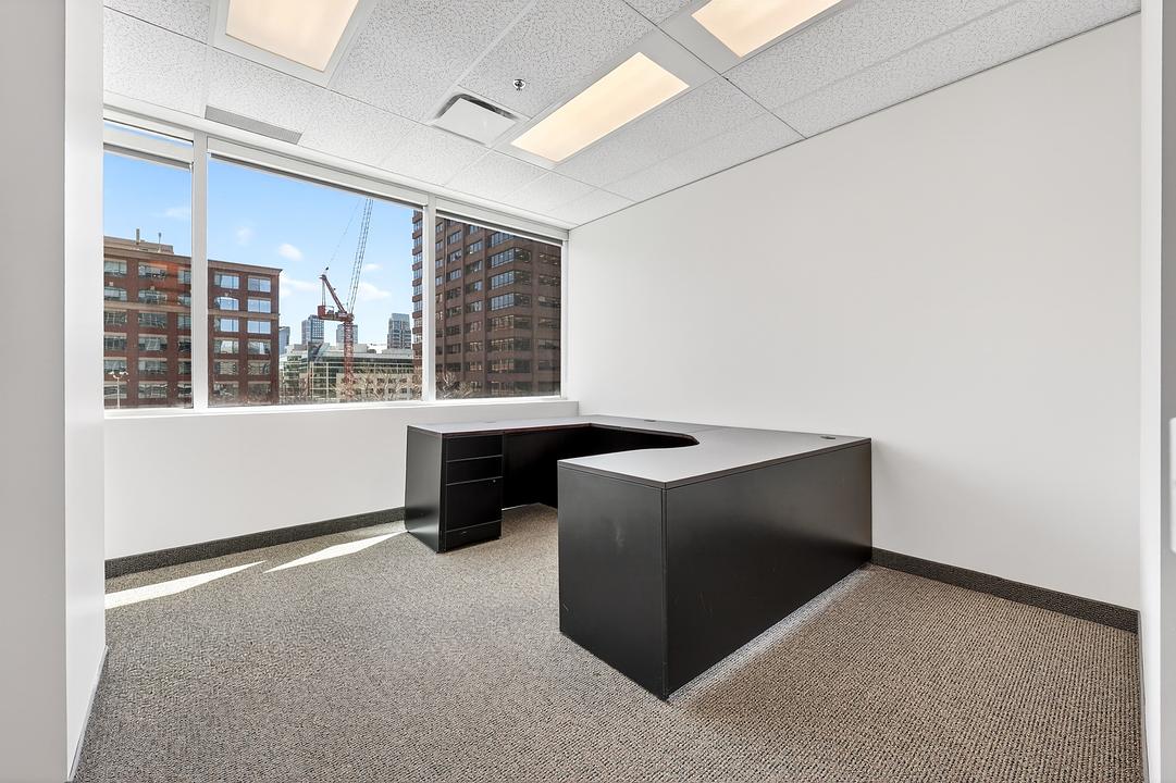 396 11 Avenue Southwest, Calgary, AB