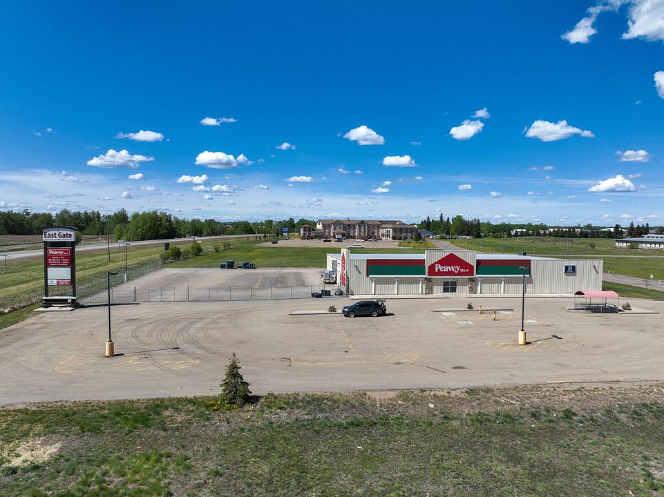 3813 51 Avenue, High Prairie, AB