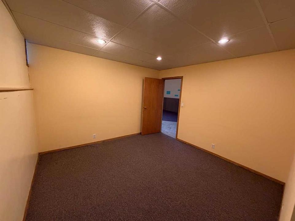 416 Caradoc Avenue, Carbon, AB