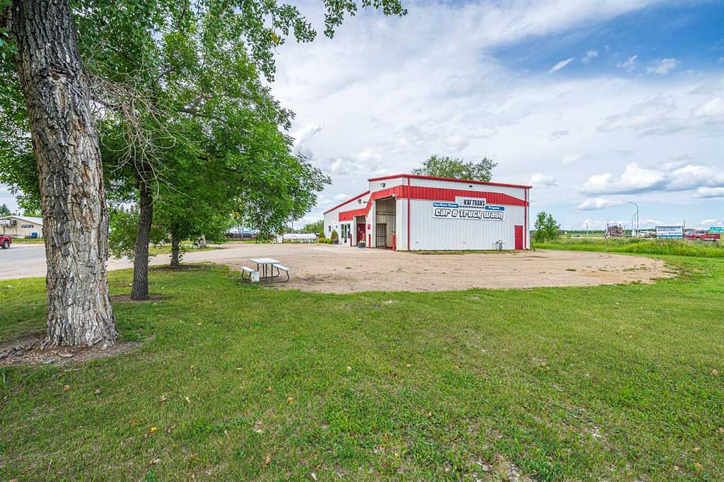 20 Railway Avenue South, Marwayne, AB