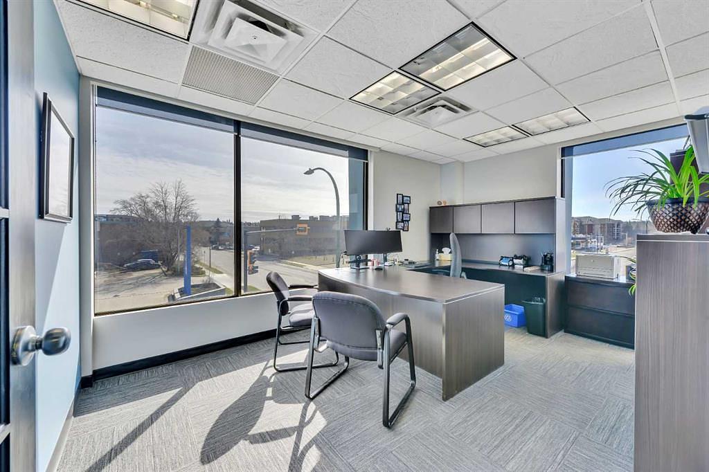 302 - 4702 49 Avenue, Red Deer, AB