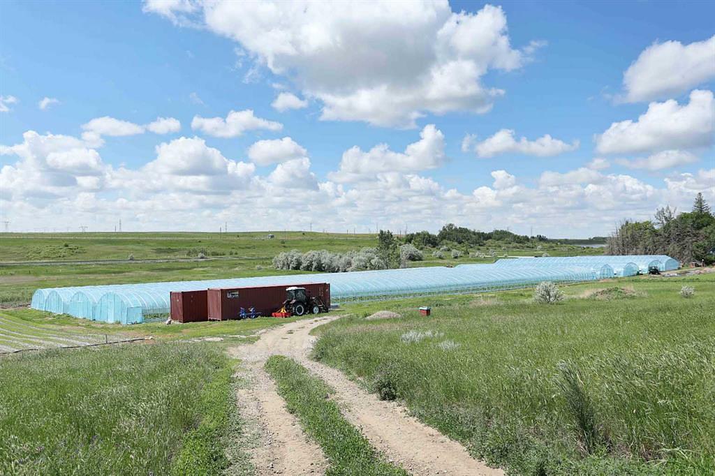 185077 RR153, Rural Newell, County of, AB