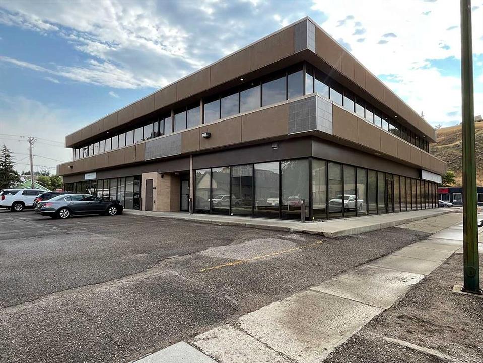 1111 Kingsway Avenue Southeast, Medicine Hat, AB