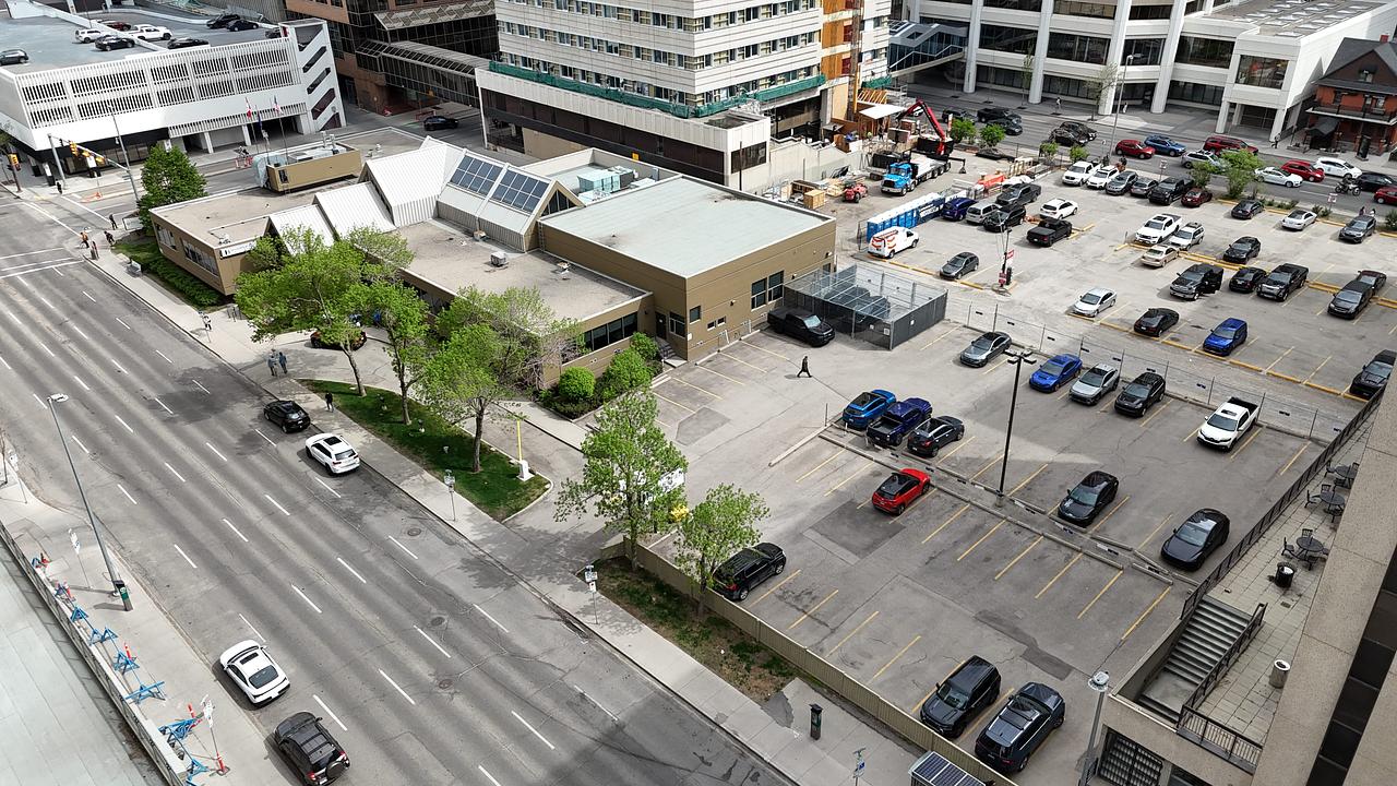 805 5 Avenue Southwest, Calgary, AB