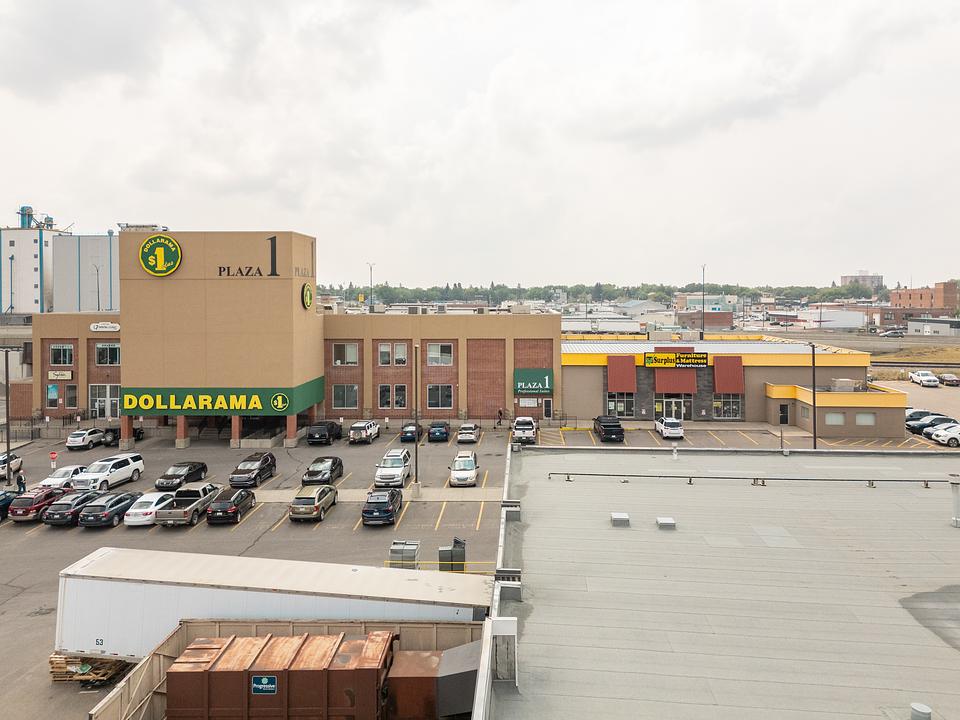 104 13 Street North, Lethbridge, AB