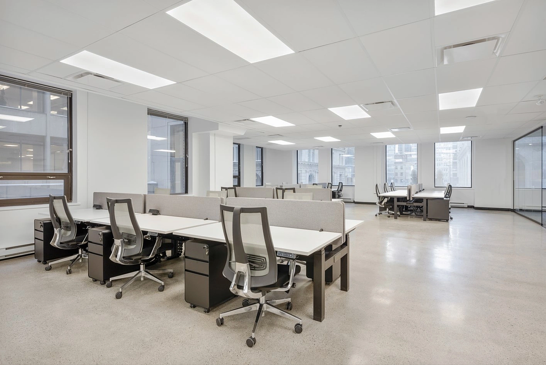 300 - 350 Bay Street, Toronto, ON