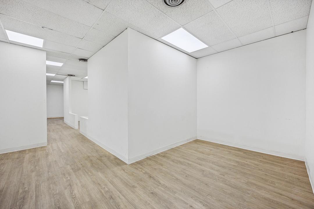 301 - 4015 17 Avenue Southeast, Calgary, AB