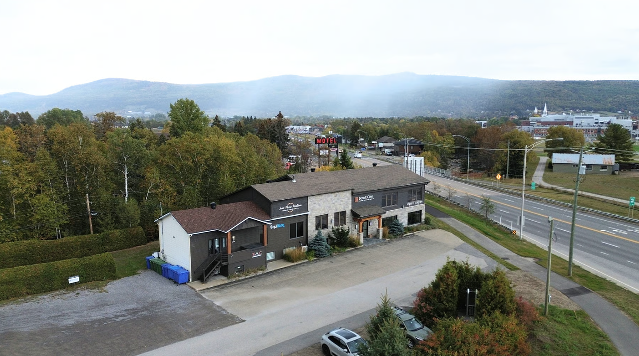 2 Rue de l'Usine, Baie-Saint-Paul, QC