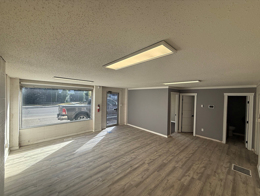5912 54 Avenue, Red Deer, AB