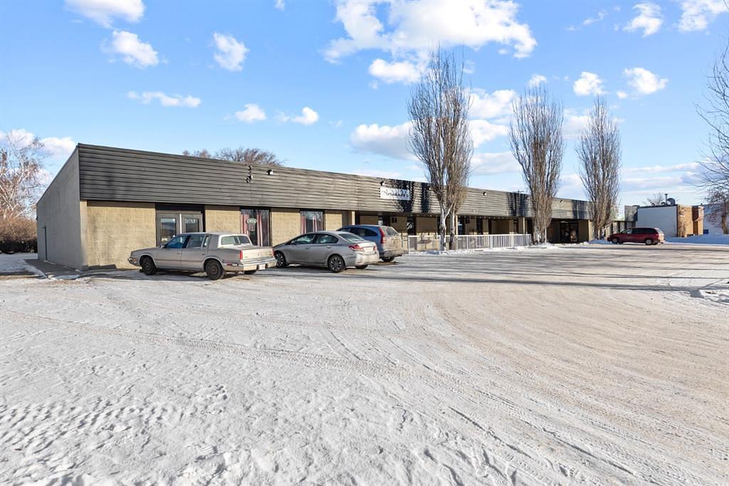 308 2 Avenue, Bassano, AB