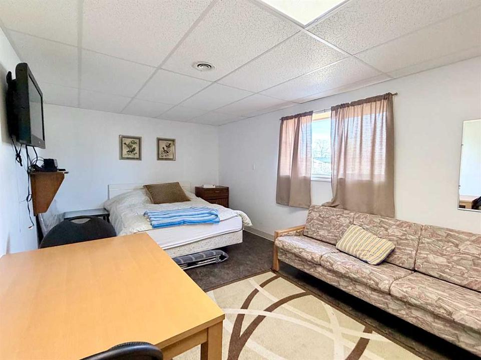 4706 50 Street, Mayerthorpe, AB
