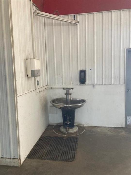 Bay #6 & 7 - 10602 79 Avenue, Clairmont, AB