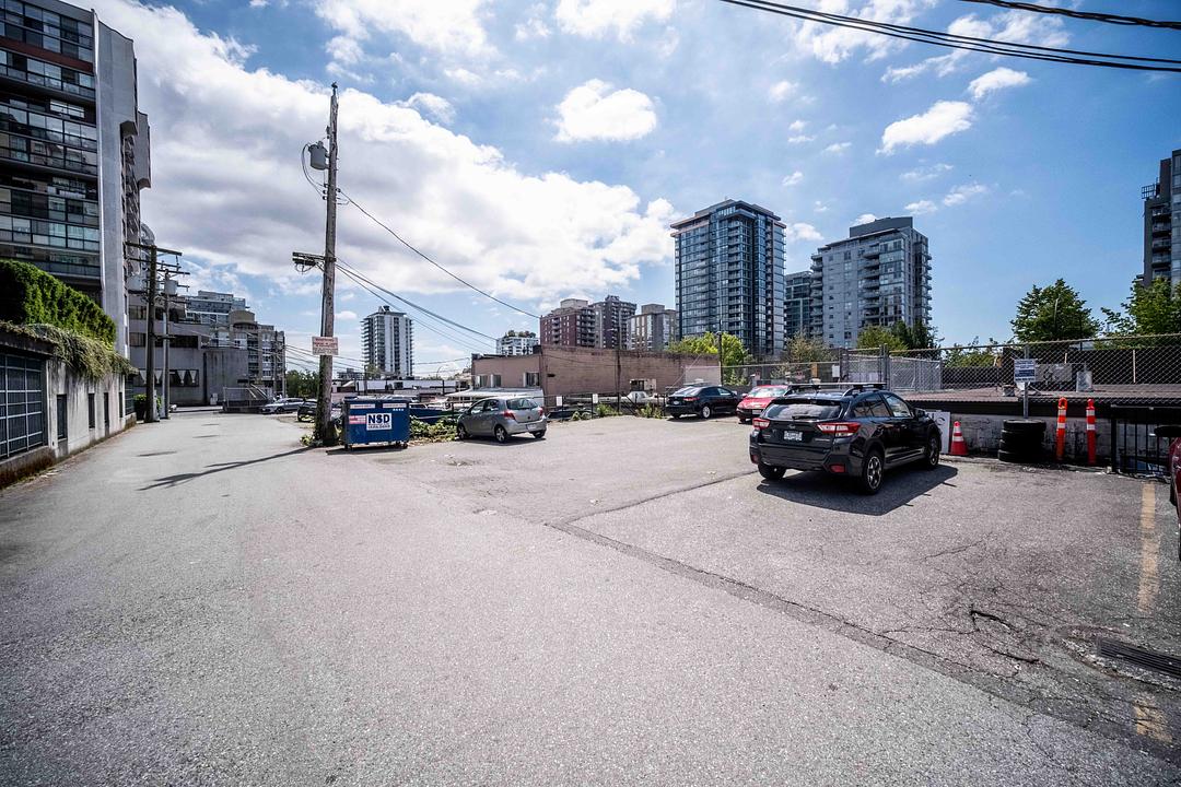A - 1604 Lonsdale Avenue, North Vancouver, BC