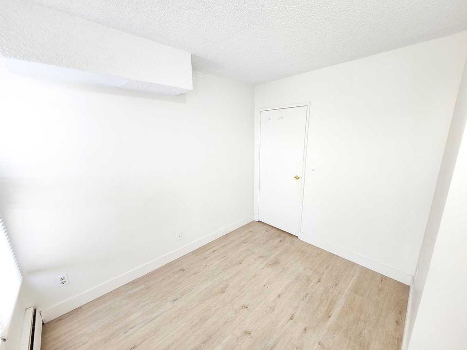 423 3 Avenue Northeast, Calgary, AB