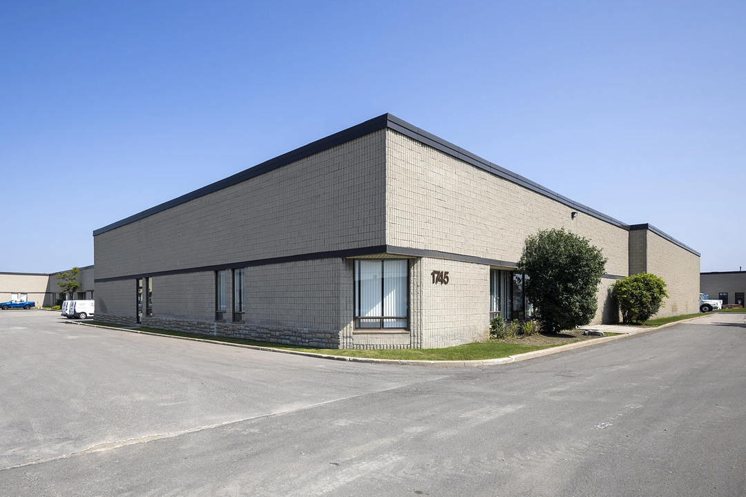 4 - 1745 Meyerside Drive, Mississauga, ON