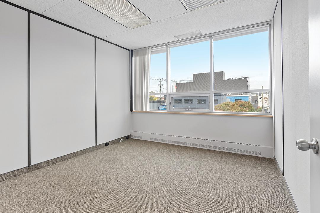 200 - 411 Roosevelt Ave, Ottawa, ON