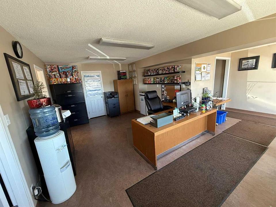 111 1 Street North, Vauxhall, AB