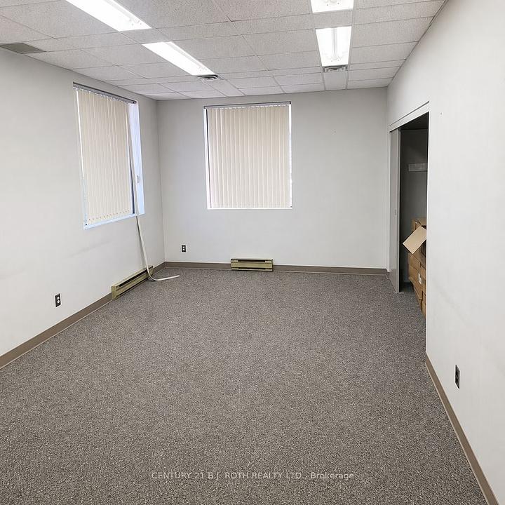 101 - 34 Simcoe Street, Barrie, ON