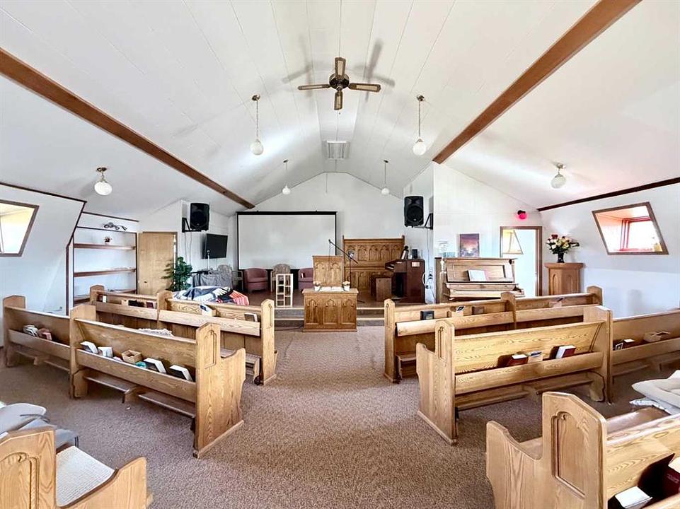 4706 50 Street, Mayerthorpe, AB