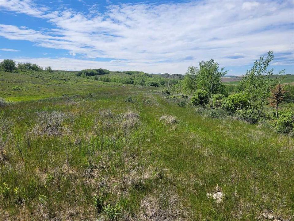 272065 Lochend Road, Rocky View County, AB