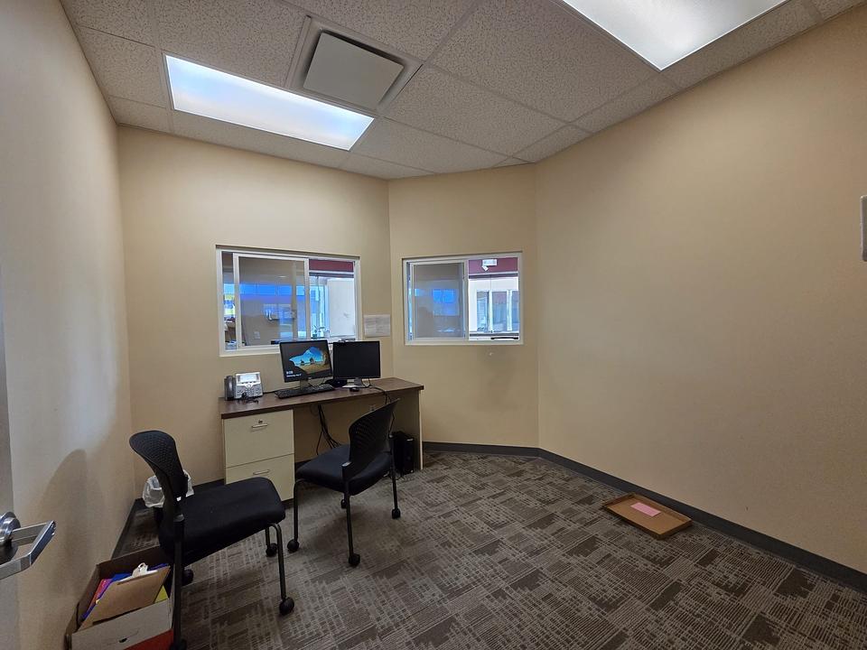 33258 South Fraser Way, Abbotsford, BC