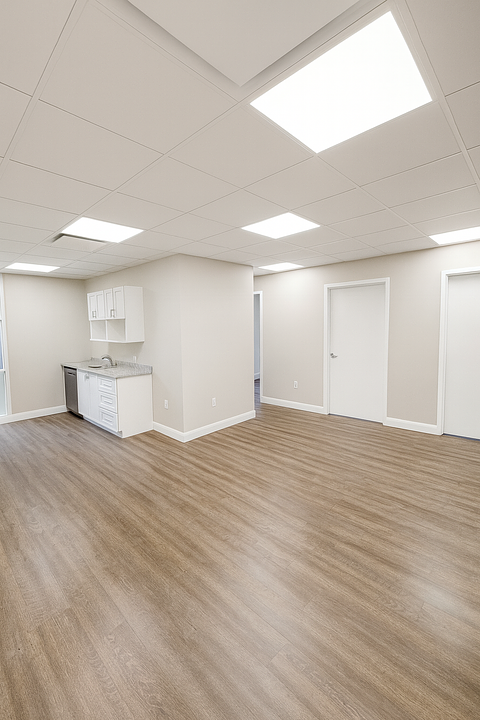 Ste 500/502/504 - 25 Charlton Avenue East, Hamilton, ON