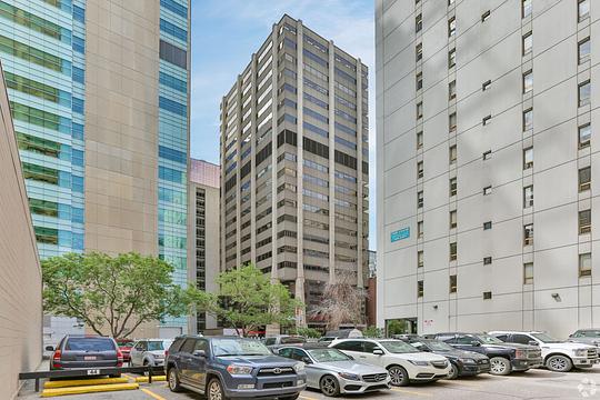 633 6 Avenue Southwest, Calgary, AB