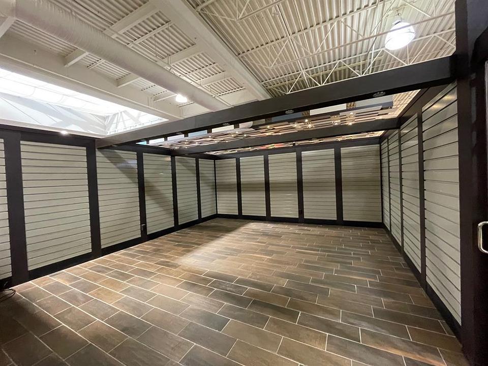 999 36 Street Northeast, Calgary, AB