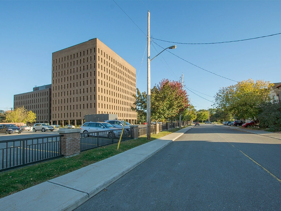 4 - 560 Rochester Street, Ottawa, ON