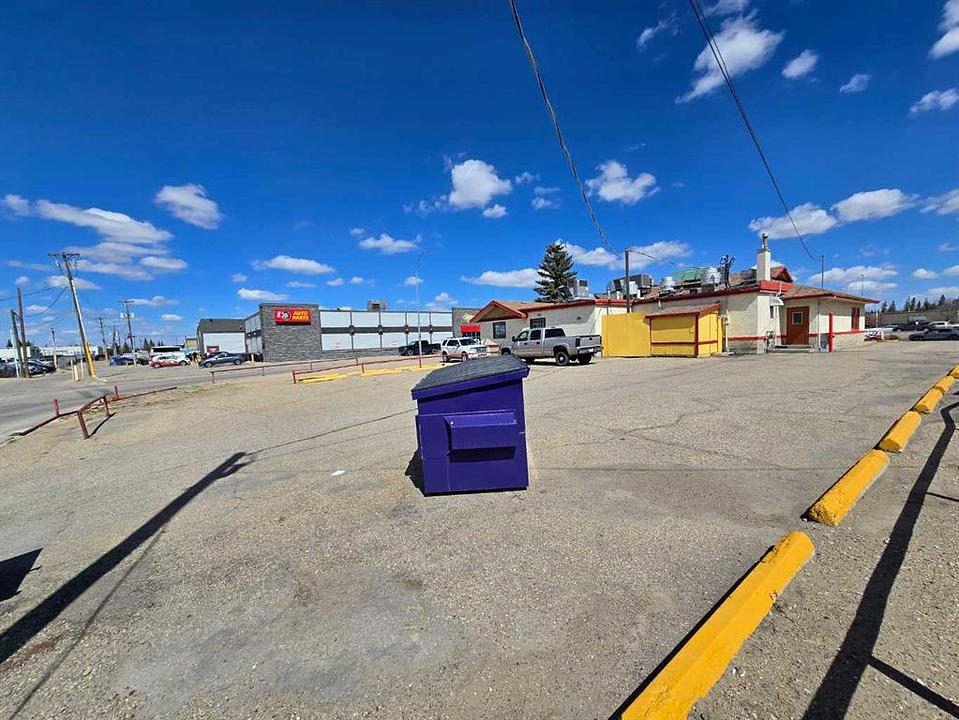 6712 50 Avenue, Red Deer, AB