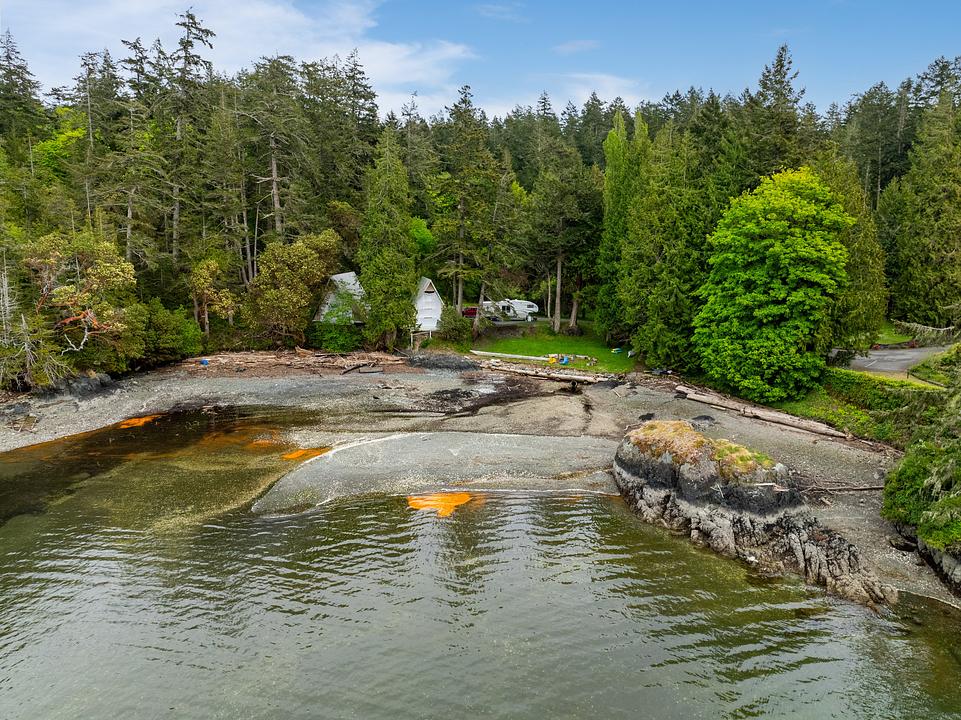1424 Gillespie Road, Sooke, BC