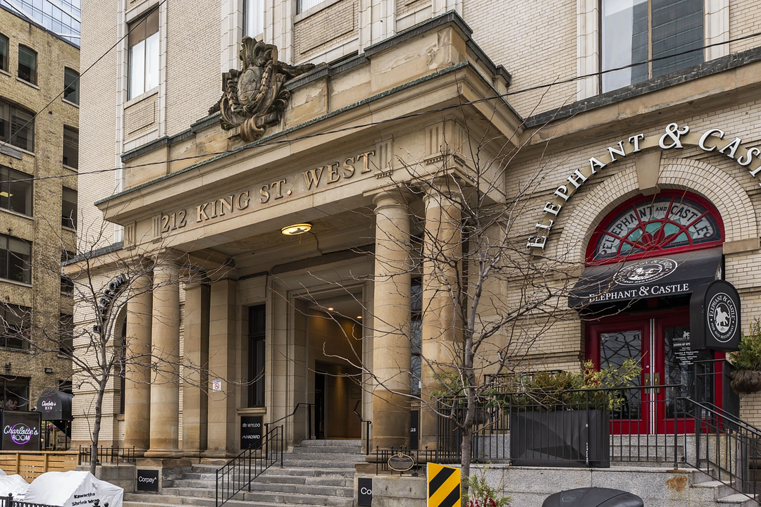 300 - 212 King Street West, Toronto, ON