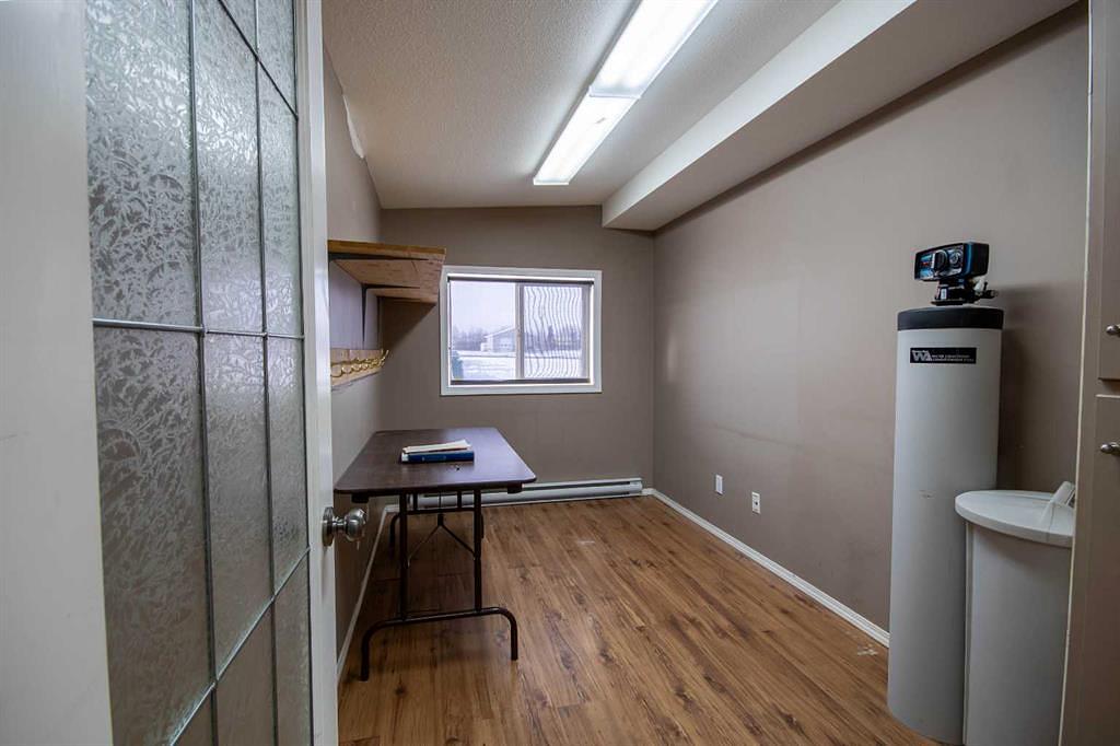 5423 Township Road 325b, Sundre, AB
