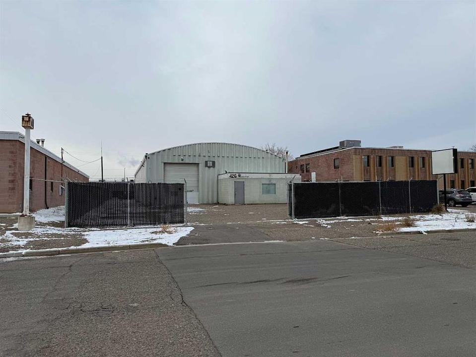 426 10 Street North, Lethbridge, AB