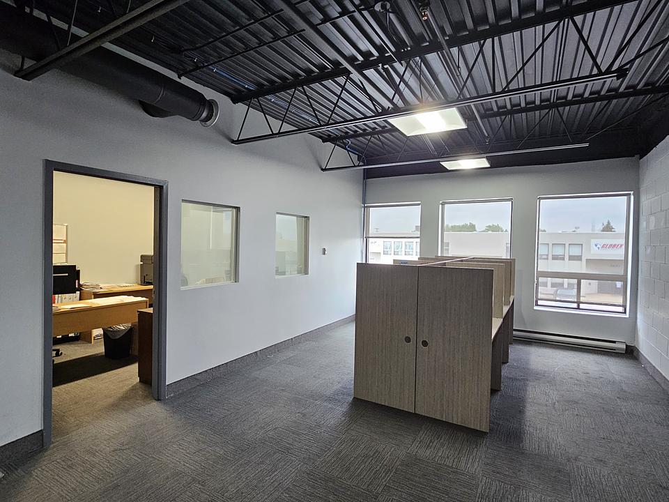 2327 Rue Guénette, Montréal, QC