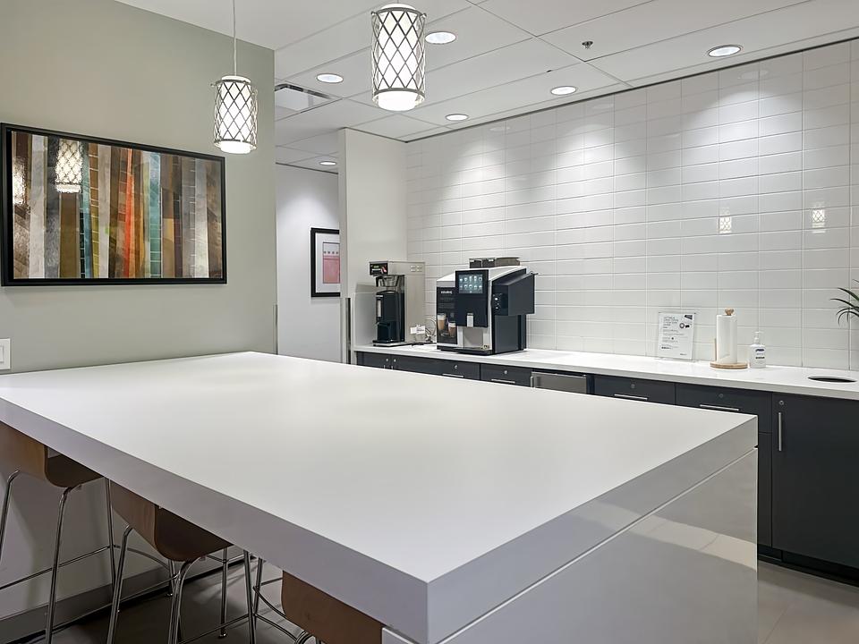 15 Allstate Parkway, Markham, ON