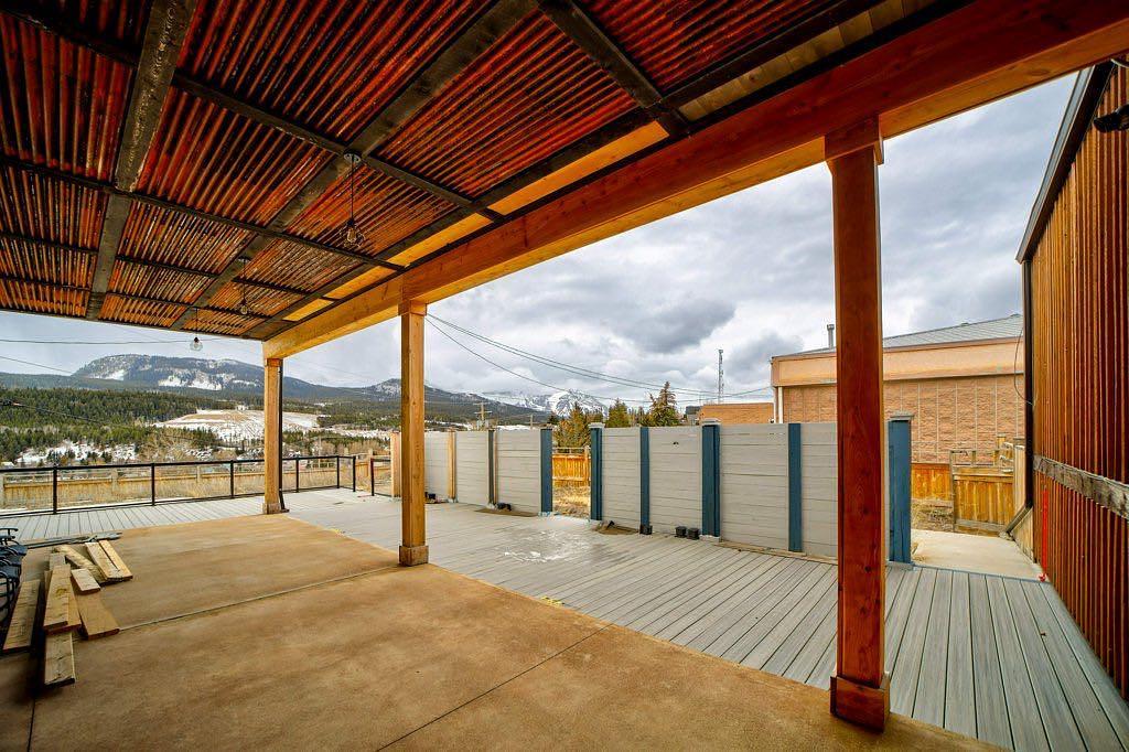 8510 19 Avenue, Crowsnest Pass, AB