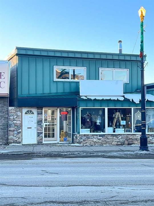 5044 50 Street, Sylvan Lake, AB