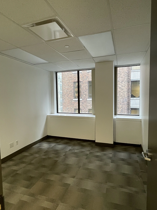 901 - 360 Bay Street, Toronto, ON