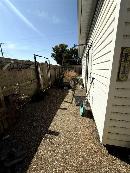 Lot 19 - 223 6 Street, Beiseker, AB