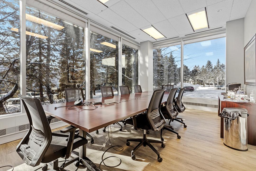 2505 St Laurent Blvd, Ottawa, ON